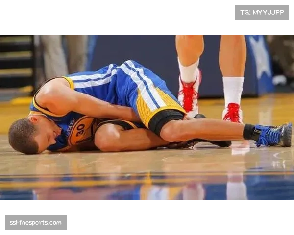 头部与肩部接触风险 VAR未能介入保护球员安全